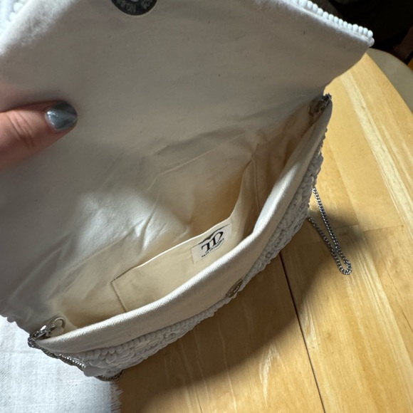 True Decadence beaded envelope clutch in ivory - Picture 5 of 6